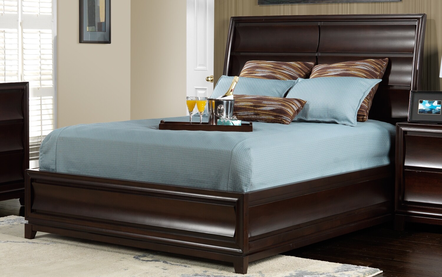 Medallion Bedroom Collection Leon's