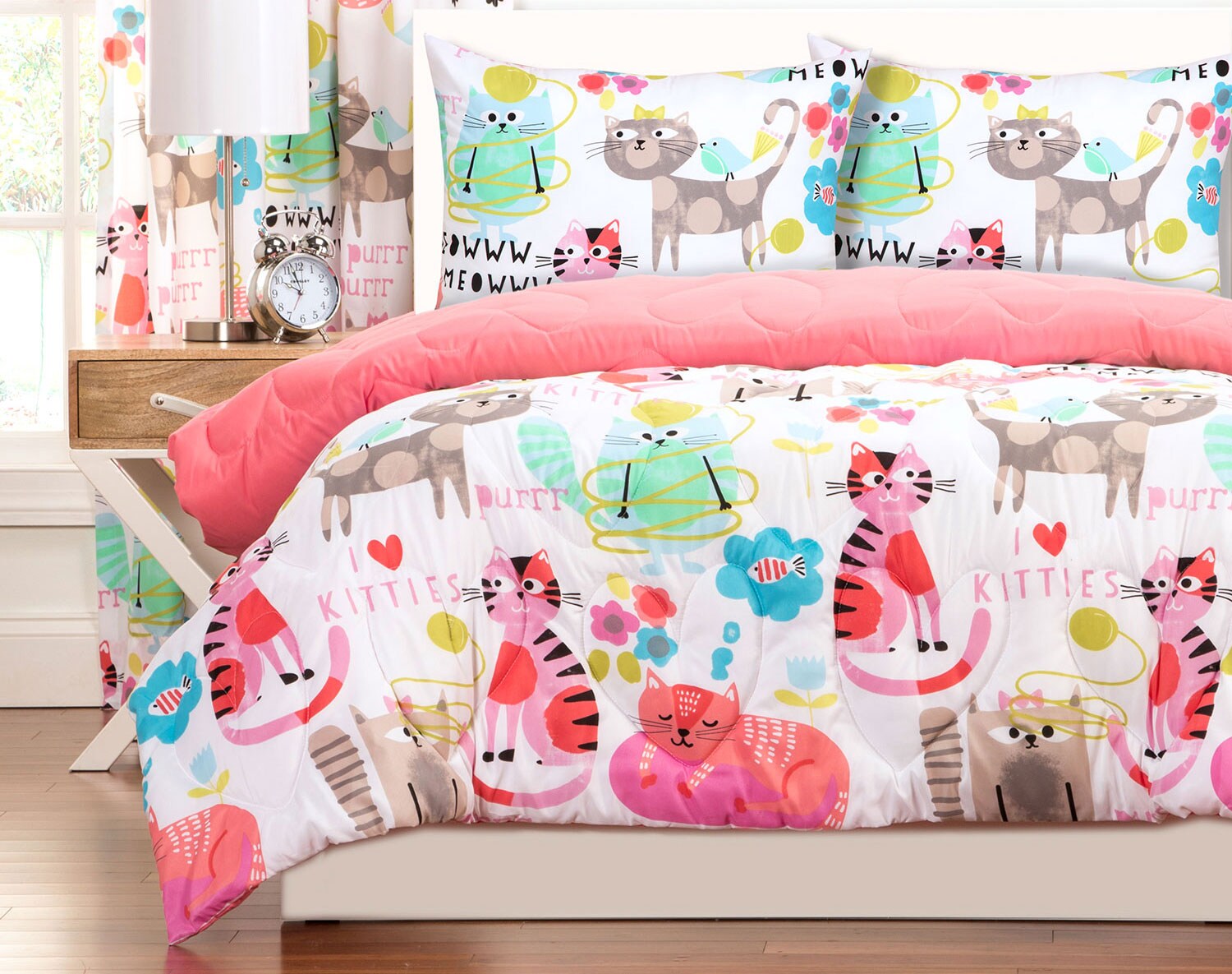 The Purrty Cat Bedding Collection