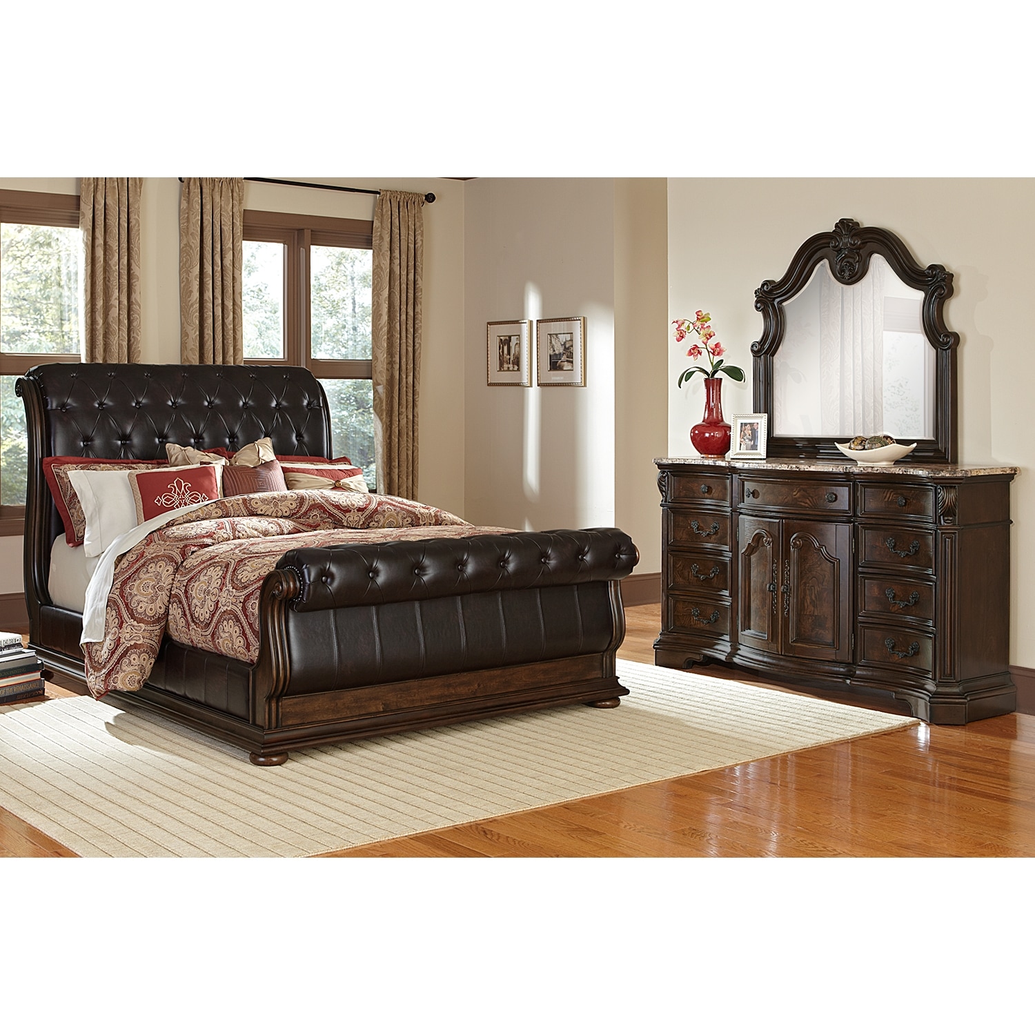 Monticello 5  Piece King  Sleigh Bedroom  Set  Pecan 