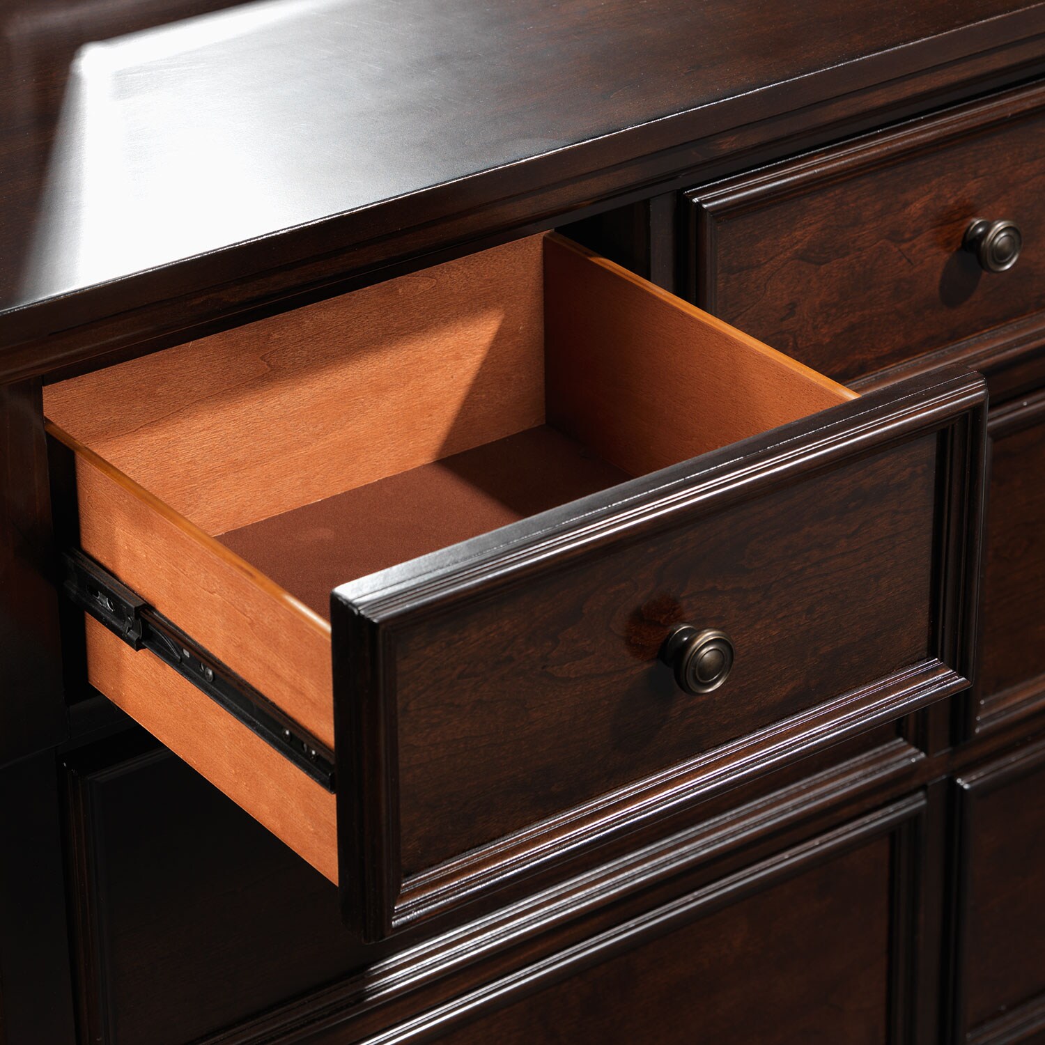 Chester Dresser Cherry Leon's