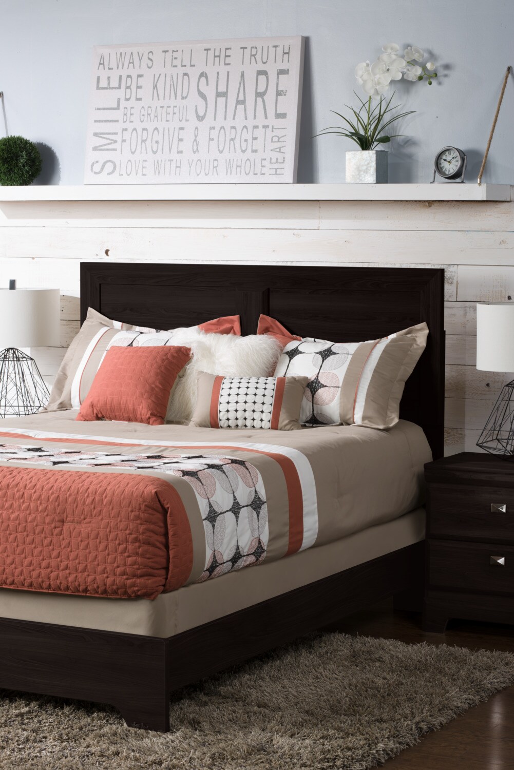 Yorkdale 6 Piece Queen Bedroom Package | The Brick